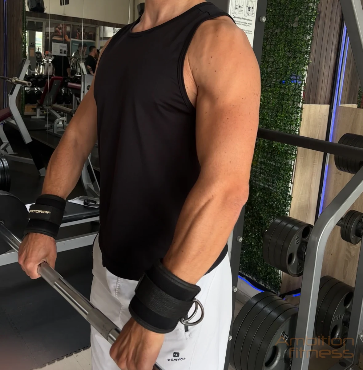 Allenamento con bilanciere — Ambition Fitness Legnano