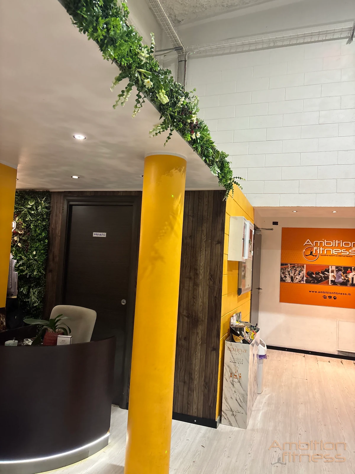 Ingresso e reception — Ambition Fitness Legnano