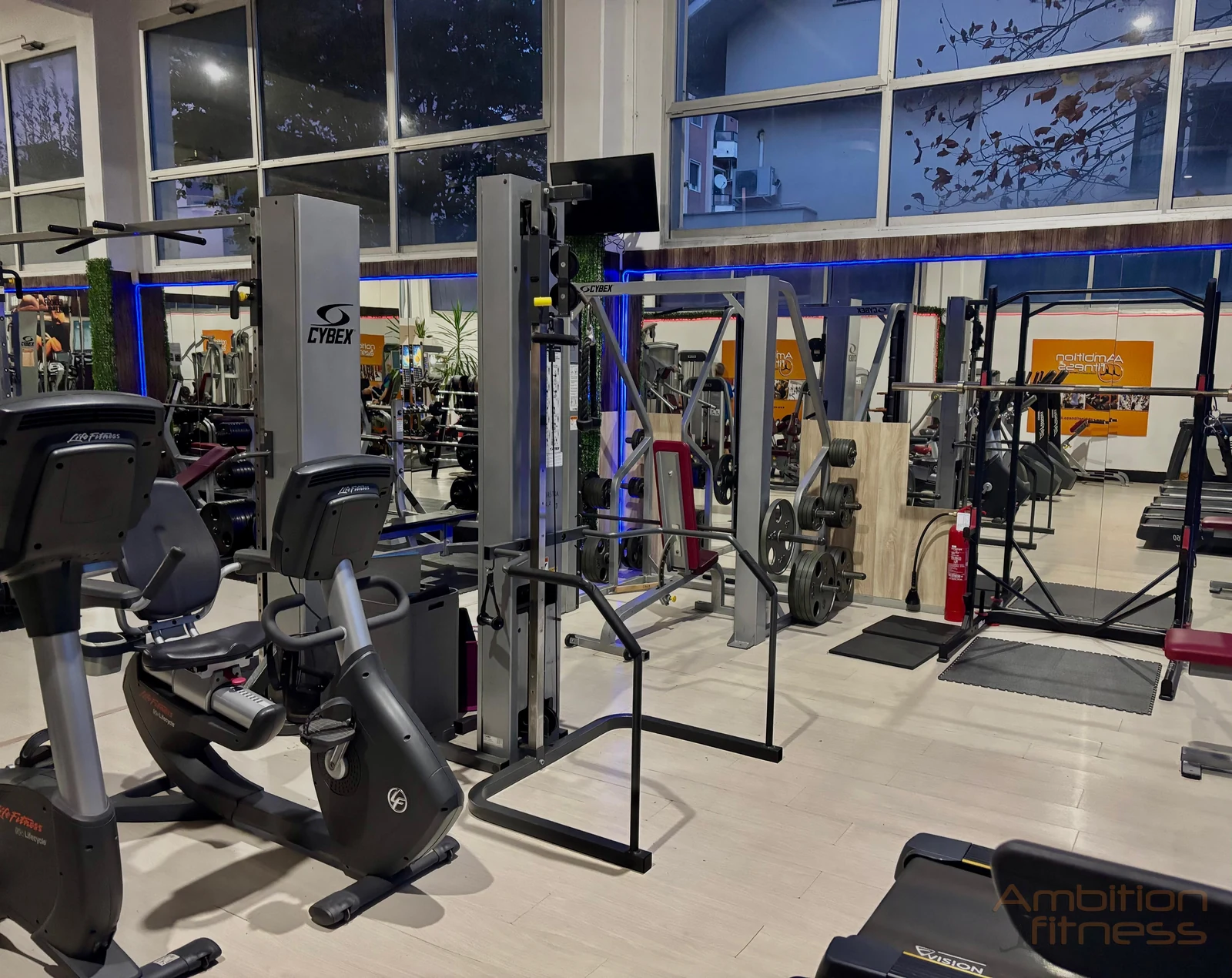 Panoramica dei macchinari — Ambition Fitness Legnano