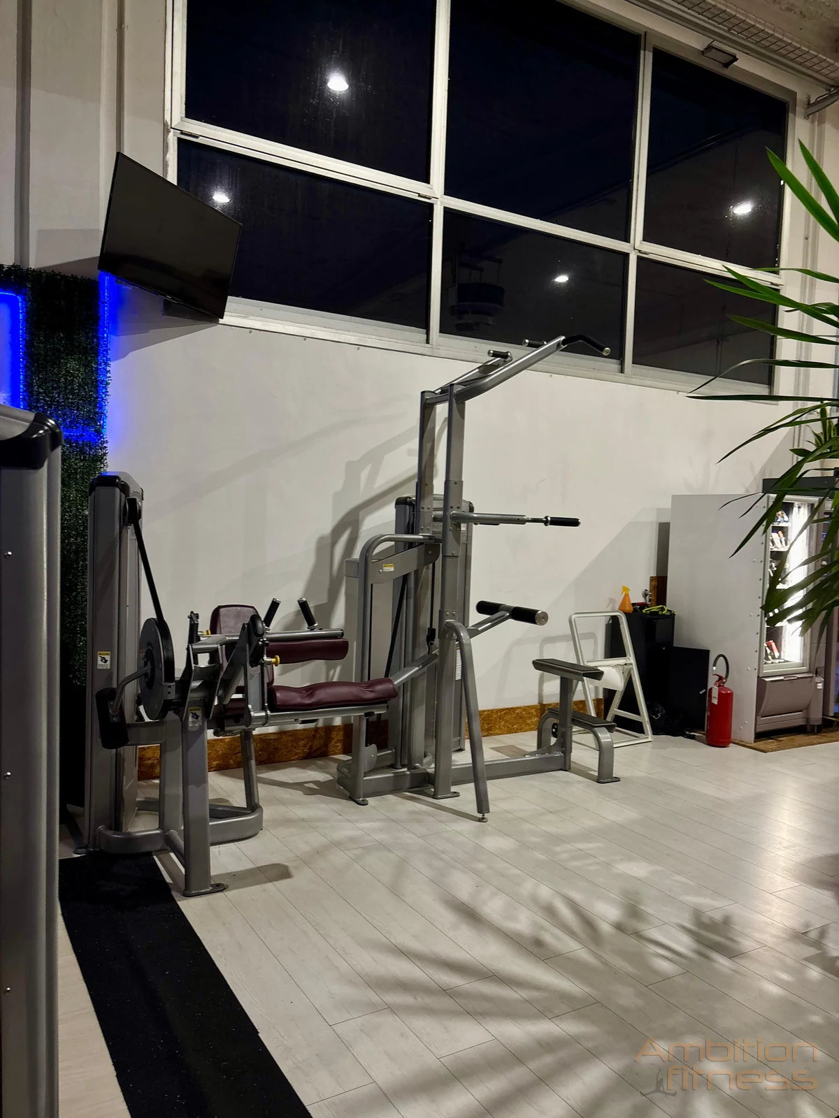 Area attrezzi — Ambition Fitness Legnano